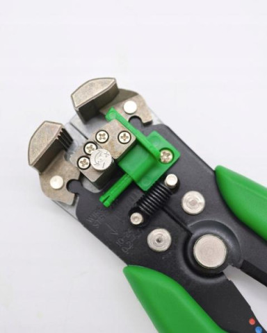 Купить Кліщі для обтискача клем і зняття ізоляції посилені TOPTUL DKAA2226