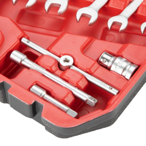 Купити Набір інструментів 1/2" & 1/4" 82од (ET-6082SP)