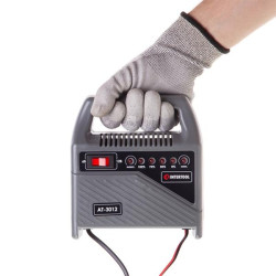 Купить Пристрій зарядний для акумуляторів 6/12 В, 70 Вт, 10-60 Аг, світлодіодна індикація, з трансформаторо