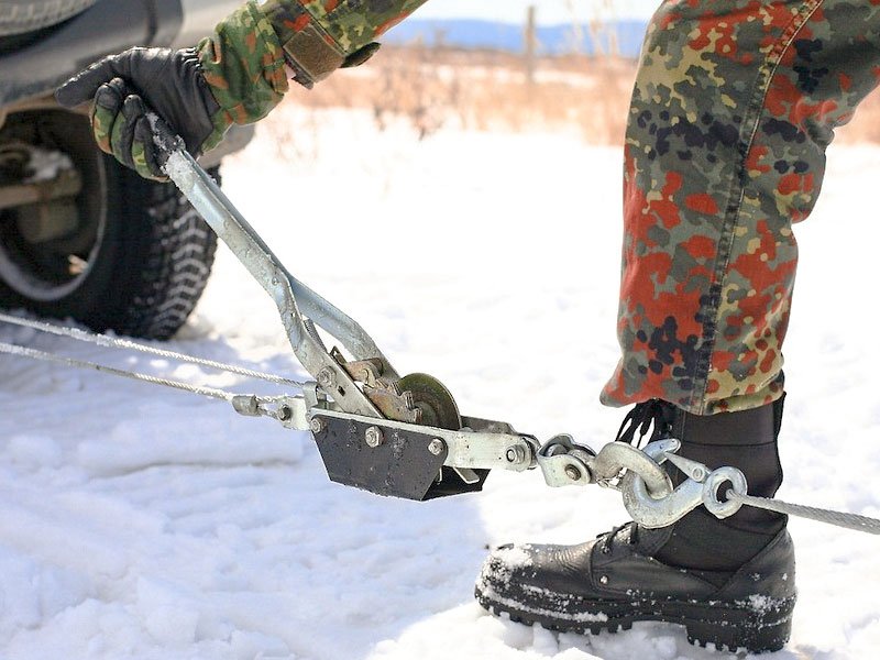 На що звернути увагу при виборі ручної лебідки